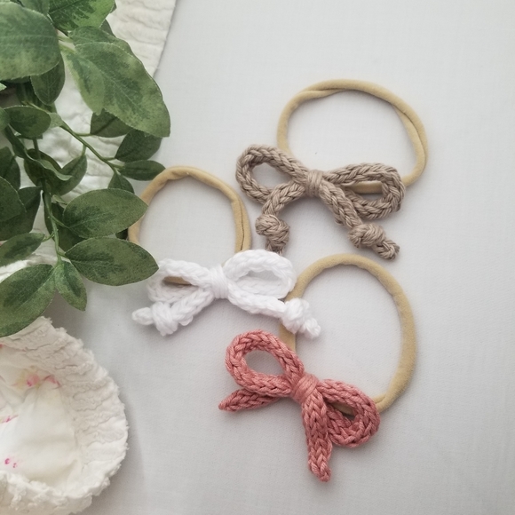 Knitted Baby Bow Headband Set - Picture 5 of 5